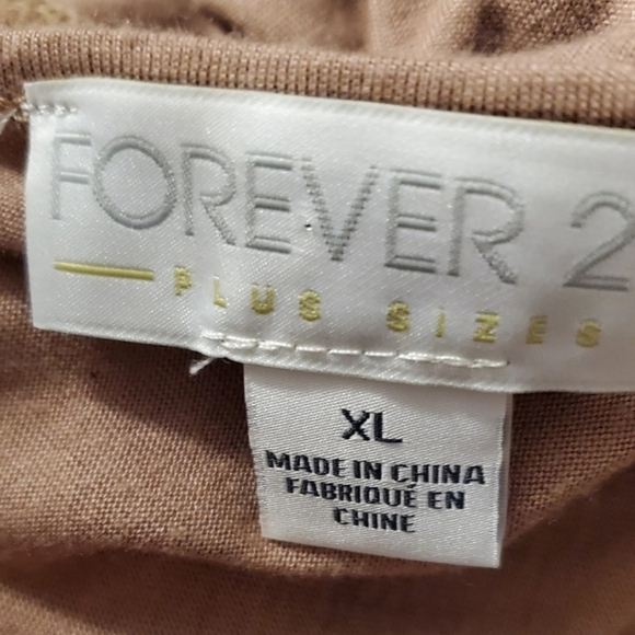 Forever 21 - Lightweight Top with Lace Sleeves - XL - Picture 4 of 4